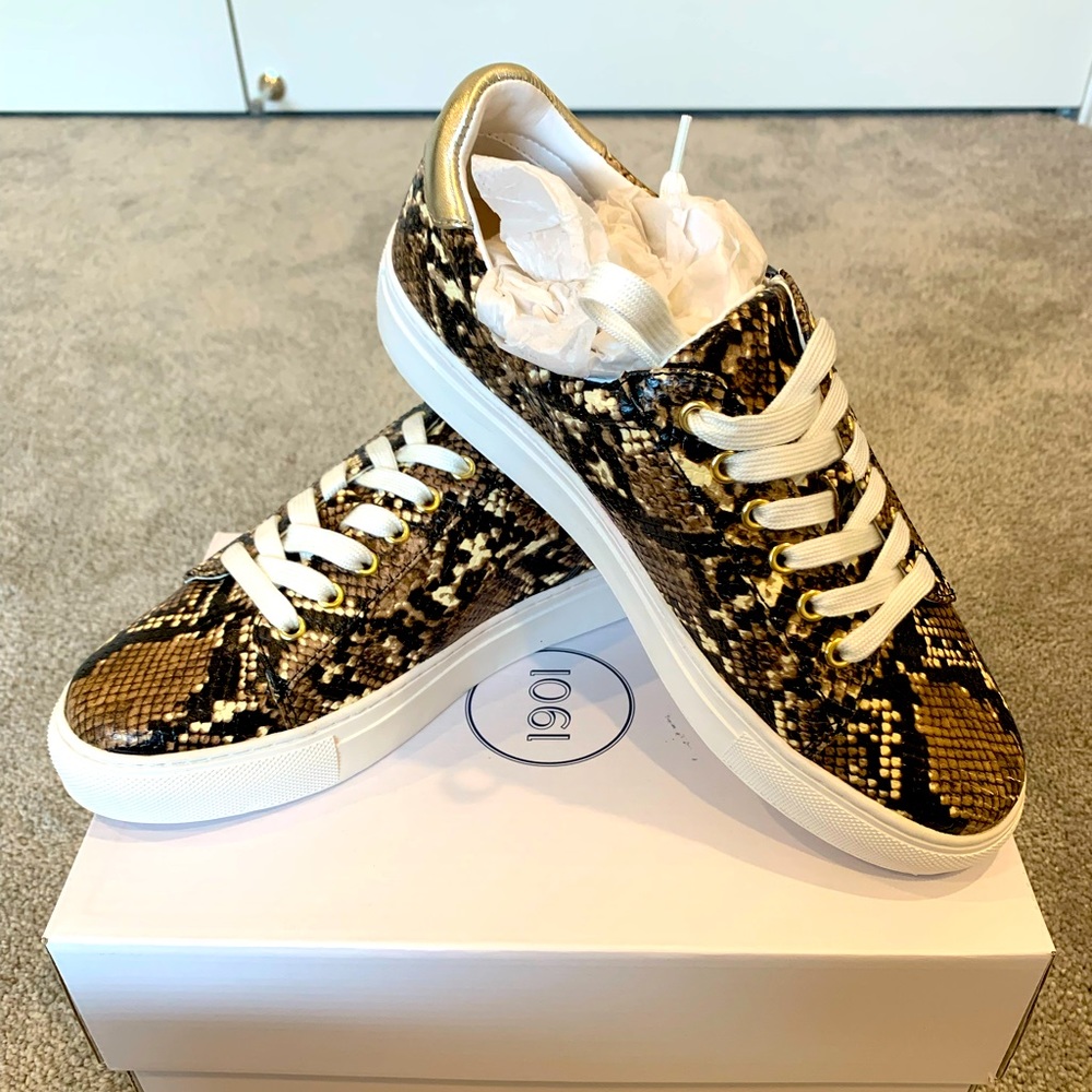 1901 Sneakers Size 7.5